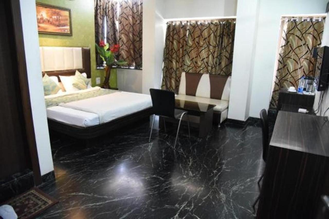 Hotel Pink Pearl Raigarh Exteriér fotografie