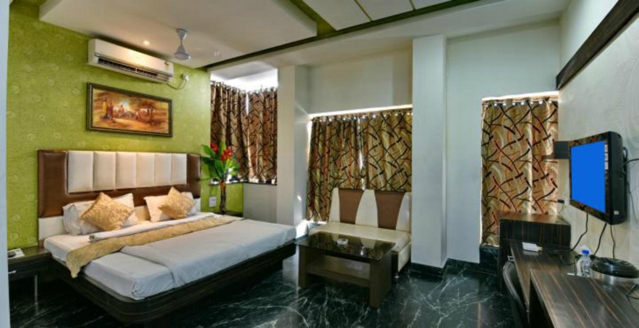 Hotel Pink Pearl Raigarh Exteriér fotografie