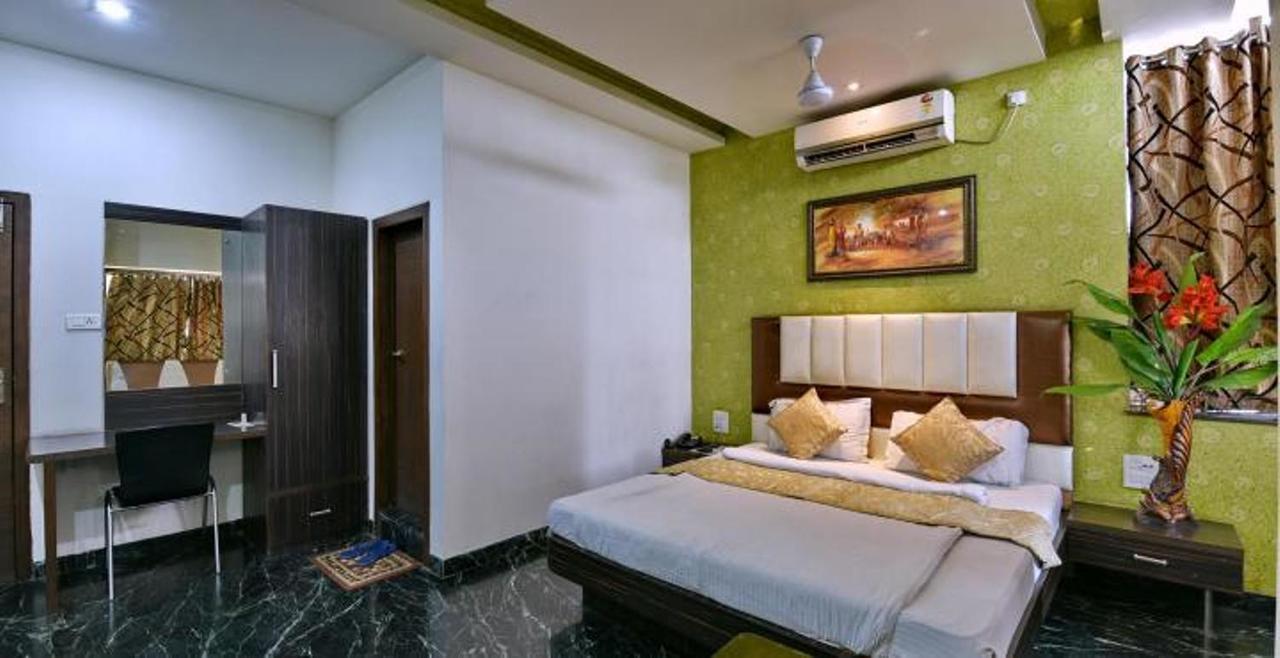 Hotel Pink Pearl Raigarh Exteriér fotografie